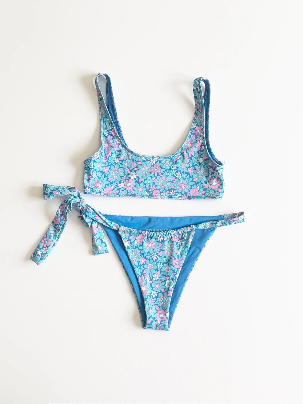 Frankies Bikinis XS/SMALL blue floral print bathing suit bikini set